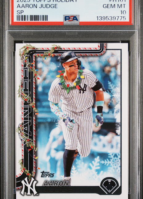 Aaron Judge 2025 Topps Holiday #H161 SP Holiday Lights PSA10 GEM MT Yankees